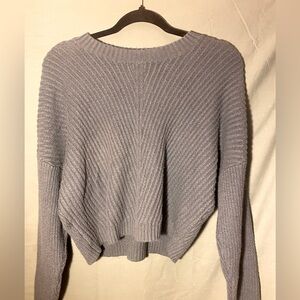 Hollister gray sweater, size large, barely worn , no damage